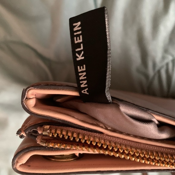 Anne Klein shoulder bag - Picture 8 of 9